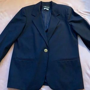 Almost new Sag Harbor navy wool blazer, size 8.